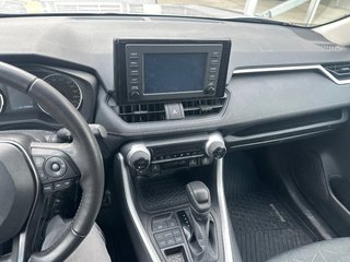 Toyota RAV4 XLE AWD 2022 à Cowansville, Québec - 5 - w320h240px