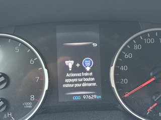 Toyota RAV4 XLE AWD 2022 à Cowansville, Québec - 4 - w320h240px