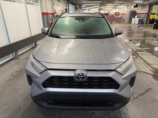 Toyota RAV4 XLE 2022 à Cowansville, Québec - 2 - w320h240px