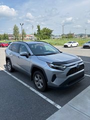Toyota RAV4 Hybrid XLE 2023 à Cowansville, Québec - 5 - w320h240px