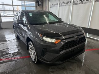 Toyota RAV4 LE AWD GARANTIE PLATINE14 MARS 2029 OU 100 000 KM 2024 à Cowansville, Québec - 5 - w320h240px
