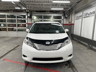 2015  Sienna LE 8 places in Cowansville, Quebec - 3 - w320h240px