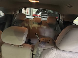 2025 Toyota Sienna LE AWD 8 places in Cowansville, Quebec - 4 - w320h240px