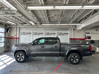 2019  Tacoma TRD SPORT 4X4 in Cowansville, Quebec - 3 - w320h240px