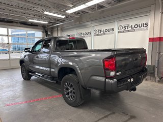 Tacoma SR5 ACCES CAB 4X4 V6 3.5L 2021 à Cowansville, Québec - 3 - w320h240px