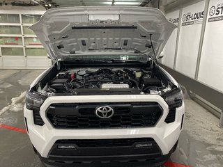 2025 Toyota Tacoma DOUBLE CAB AT in Cowansville, Quebec - 6 - w320h240px