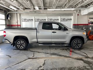 2016 Toyota Tundra SR5 in Cowansville, Quebec - 2 - w320h240px
