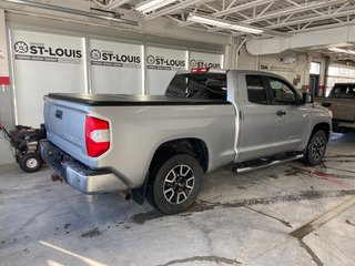 2016 Toyota Tundra SR5 in Cowansville, Quebec - 3 - w320h240px