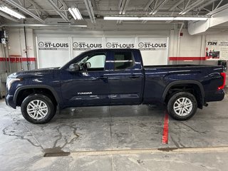 2024  Tundra SR5 Double cab in Cowansville, Quebec - 2 - w320h240px