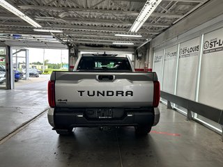 TUNDRA HYBRID CREWMAX LIMITED MODIFIER 2024 à Cowansville, Québec - 4 - w320h240px