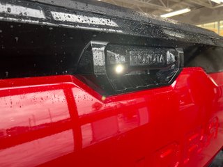 2024 Toyota Tundra Platinum in Cowansville, Quebec - 6 - w320h240px