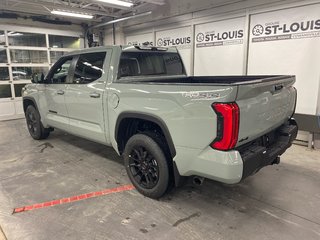 2025  Tundra CREWMAX LIMITED in Cowansville, Quebec - 5 - w320h240px