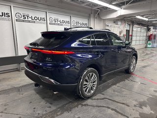 Toyota Venza XLE AWD - Cuir - Sièges et volant chauffant - Camé 2022 à Cowansville, Québec - 6 - w320h240px