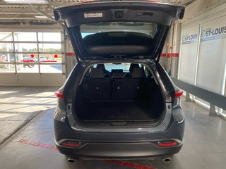 Toyota Venza LE 2022 à Cowansville, Québec - 6 - w320h240px