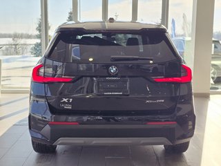 BMW X1 xDrive28i **8 ROUES** CARPLAY | CUIR | NAV | CUIR 2025 à Laval, Québec - 6 - w320h240px