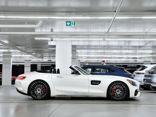 2018  AMG GT C Roadster in Laval, Quebec - 2 - w320h240px