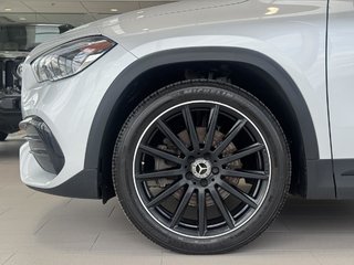 Mercedes-Benz GLA 250 4MATIC | TOIT PANO | CUIR | CARPLAY | CAMÉRA | 8 PNEUS | BAS KM +++ 2023 à Laval, Québec - 5 - w320h240px