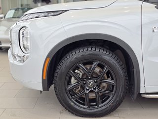 2024 Mitsubishi Outlander GT PREMIUM | CUIR | NAV | CARPLAY | CAM +++ in Laval, Quebec - 5 - w320h240px