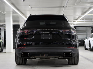 2023  Cayenne / Premium Pack / BOSE in Laval, Quebec - 4 - w320h240px