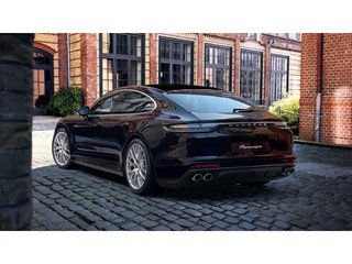 2023  Panamera 4 Édition Platine / Rear Axle Steering in Laval, Quebec - 3 - w320h240px