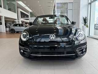 2019 Volkswagen Beetle Convertible Wolfsburg Edition | WOW!! UN PROPRIO | IMPECCABLE! in Laval, Quebec - 4 - w320h240px
