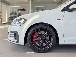 2019 Volkswagen Golf GTI 228HP | CARPLAY | CAMÉRA | BLUETOOTH | BAS KM!! in Laval, Quebec - 5 - w320h240px