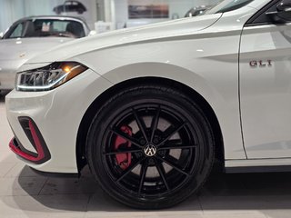 2025 Volkswagen Jetta GLI Autobahn DÉMARREUR | TOIT | CUIR | AUDIO BEATS in Laval, Quebec - 5 - w320h240px