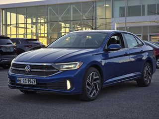Volkswagen Jetta Highline TOIT | CUIR | CAMÉRA | CARPLAY | BAS KM 2022 à Laval, Québec - 4 - w320h240px