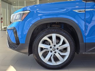 Volkswagen Taos Comfortline AWD | TOIT PANO | CARPLAY | CAMÉRA 2022 à Laval, Québec - 5 - w320h240px
