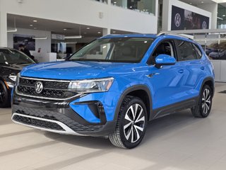 2023 Volkswagen Taos Comfortline AWD | TOIT PANO | CAM | CARPLAY | +++ in Laval, Quebec - 4 - w320h240px