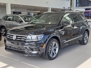 2021  Tiguan Highline R-LINE | PANO | NAV | CUIR | BAS KM | +++ in Laval, Quebec - 3 - w320h240px