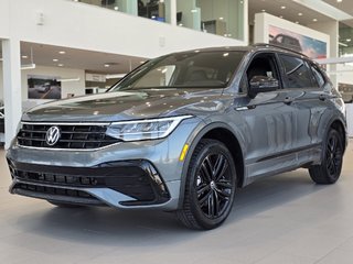 Volkswagen Tiguan Comfortline R-Line Black Edition | PANO | CUIR 2022 à Laval, Québec - 4 - w320h240px