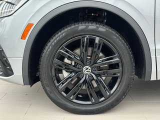 Volkswagen Tiguan Comfortline R-Line Black Edition DÉMARREUR | PANO 2022 à Laval, Québec - 5 - w320h240px