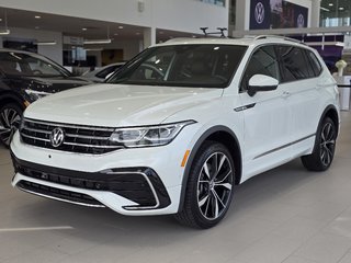 Tiguan Highline R-Line PANO | NAV | CARPLAY | CUIR | +++ 2023 à Laval, Québec - 4 - w320h240px