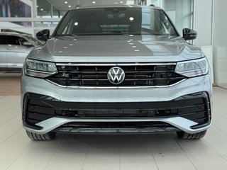 2023 Volkswagen Tiguan Comfortline R-Line Black Edition DÉMARREUR | PANO in Laval, Quebec - 3 - w320h240px