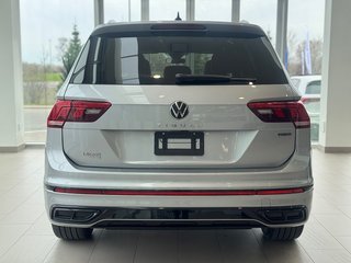 2023 Volkswagen Tiguan Comfortline R-Line Black Edition DÉMARREUR | PANO in Laval, Quebec - 6 - w320h240px