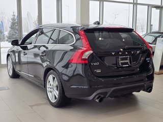 2015 Volvo V60 T6 R-Design | TRÈS RARE | 325HP | 8 ROUES | +++ in Laval, Quebec - 6 - w320h240px