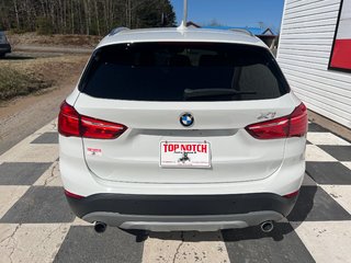 2017  X1 XDrive28i - AWD, Leather, Sunroof, Navigation, A.C in Kentville, Nova Scotia - 5 - w320h240px