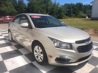 Chevrolet Cruze LT 1LT - Power Windows, Reverse Camera, Hands Free 2015 à COLDBROOK, Nouvelle-Écosse - 3 - w320h240px