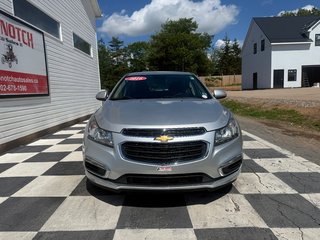 Chevrolet CRUZE LT, keyless entry, Cruise control, Bluetooth 2016 à Kentville, Nouvelle-Écosse - 2 - w320h240px