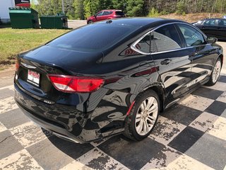 Chrysler 200 Limited - sunroof, power seats, cruise control 2015 à COLDBROOK, Nouvelle-Écosse - 4 - w320h240px
