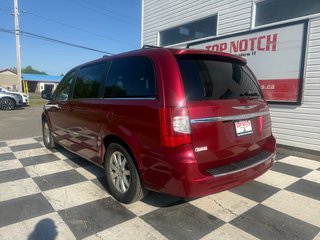 2011 Chrysler TOWN & COUNTRY Touring, keyless entry, Cruise control, Bluetooth in COLDBROOK, Nova Scotia - 6 - w320h240px