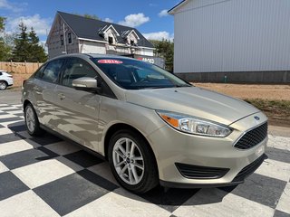 Ford FOCUS SE, keyless entry, backup camera, Bluetooth 2016 à Kentville, Nouvelle-Écosse - 3 - w320h240px
