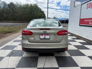 Ford FOCUS SE, keyless entry, backup camera, Bluetooth 2016 à Kentville, Nouvelle-Écosse - 5 - w320h240px