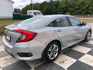 2016  Civic LX - reverse camera, handsfree, heated seats, a/c in COLDBROOK, Nova Scotia - 4 - w320h240px