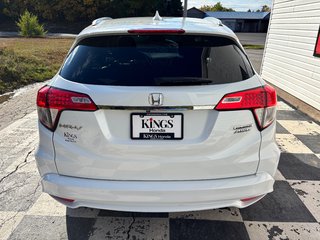 2021  HR-V Touring - reverse/blind spot cameras, dual climate in COLDBROOK, Nova Scotia - 5 - w320h240px