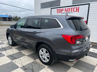 2016  Pilot LX - AWD, Heated seats, Tow PKG, Rev.cam, Cruise in COLDBROOK, Nova Scotia - 6 - w320h240px