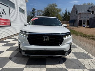 2023 Honda PILOT Touring, keyless entry, backup camera, Bluetooth in COLDBROOK, Nova Scotia - 2 - w320h240px