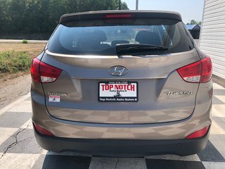 2012 Hyundai Tucson GL in Kentville, Nova Scotia - 5 - w320h240px