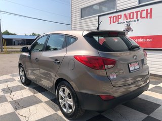 2012 Hyundai Tucson GL in Kentville, Nova Scotia - 6 - w320h240px